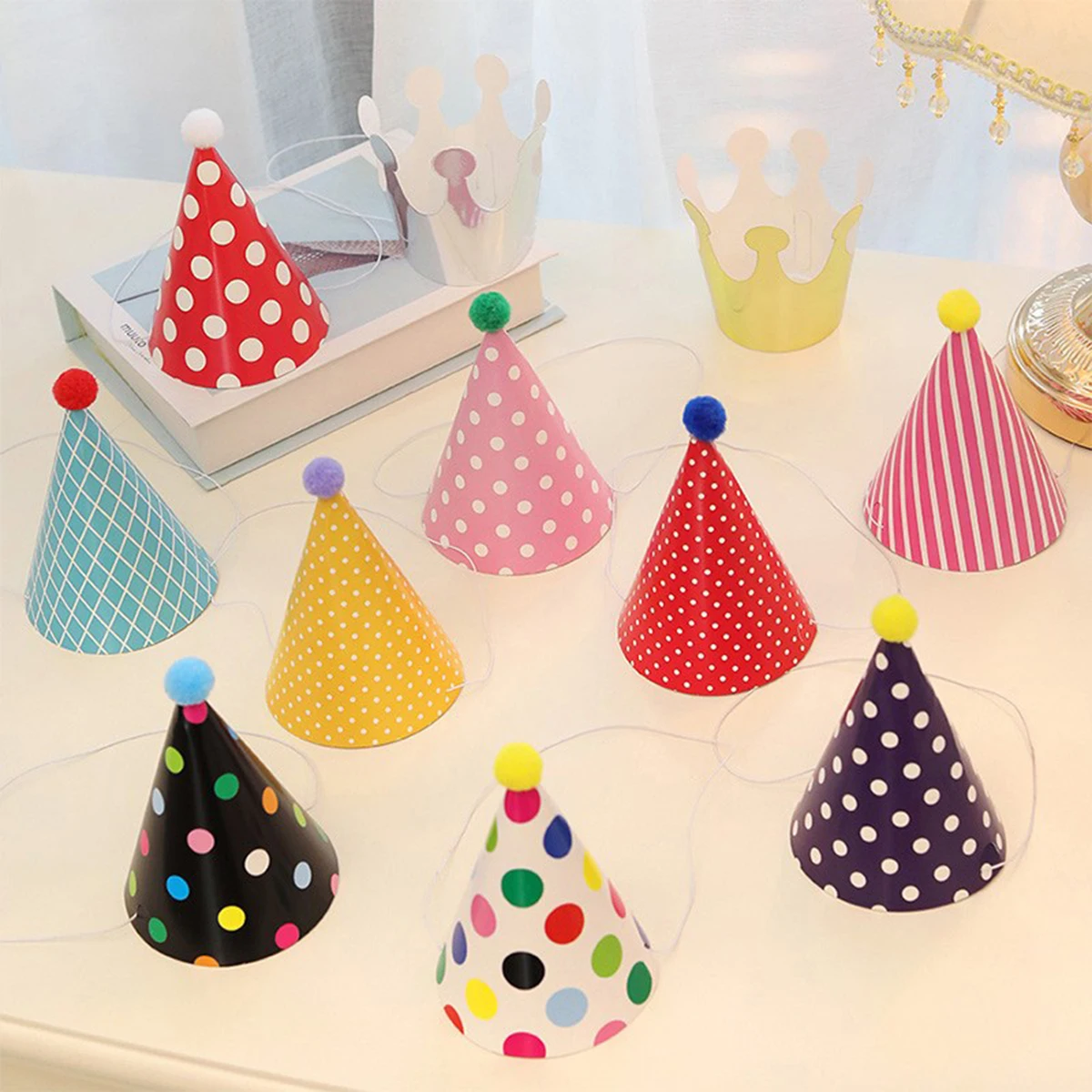 Party Hat Cone - 11 buah topi ulang tahun terompet